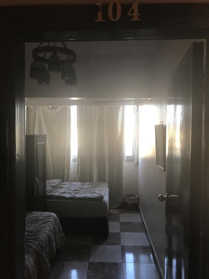 Wake Up! Hostel *