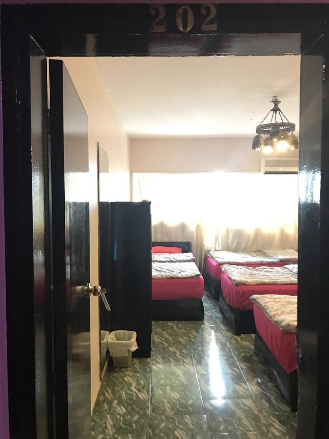 Hostel Wake Up! *